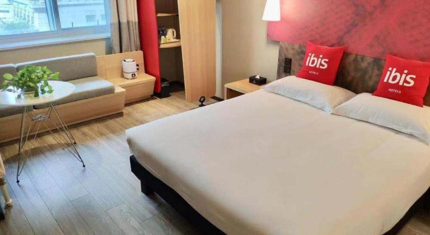 Ibis Shenyang North Station Hotel Exterior photo