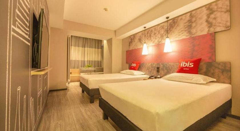 Ibis Shenyang North Station Hotel Exterior photo