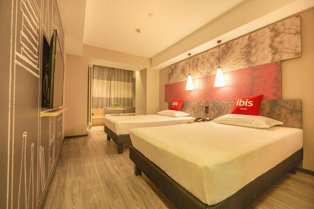 Ibis Shenyang North Station Hotel Exterior photo
